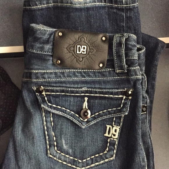 D9 Slick Jeans - Picture 1 of 3